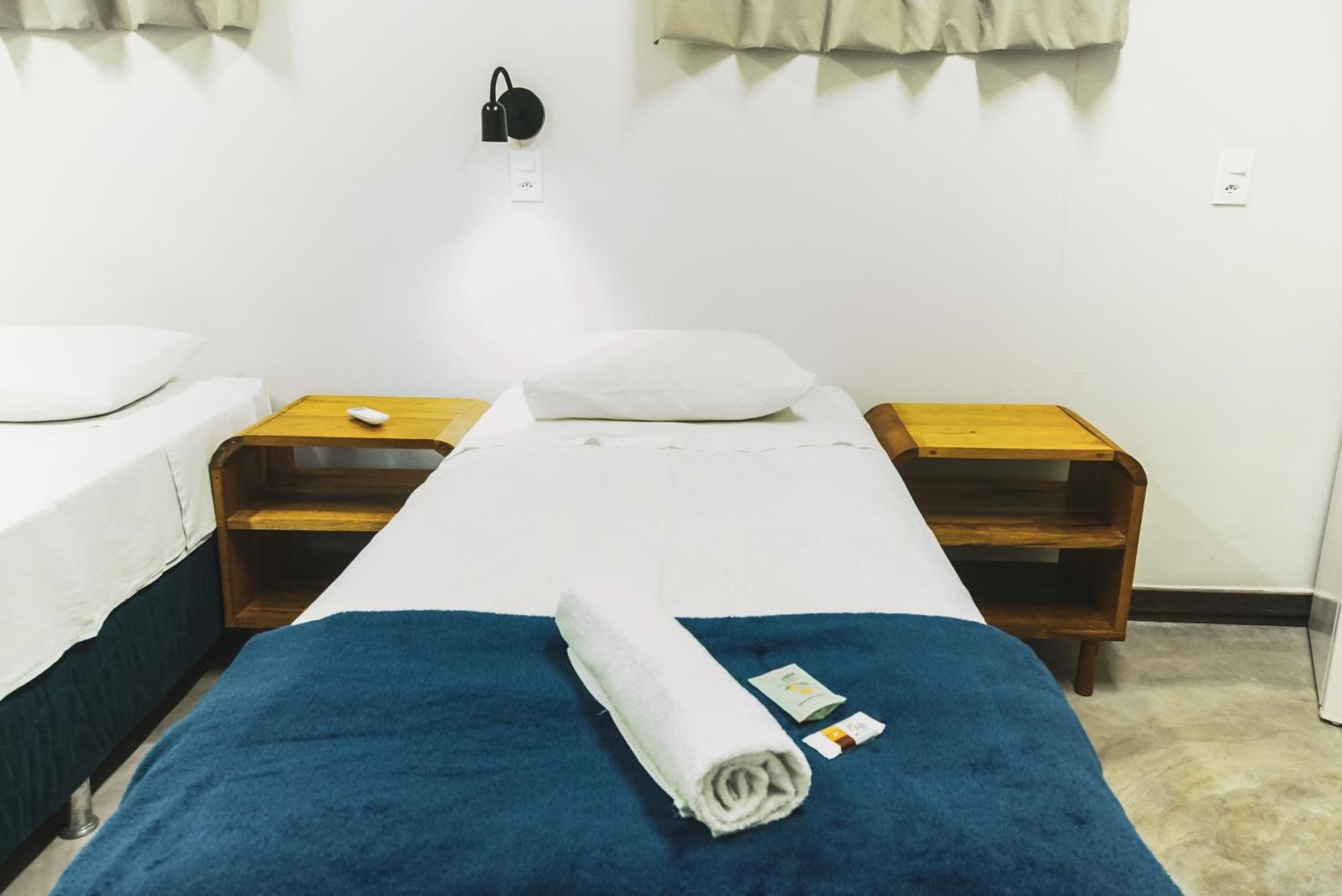 Local Hostel Ново Айрао Екстериор снимка