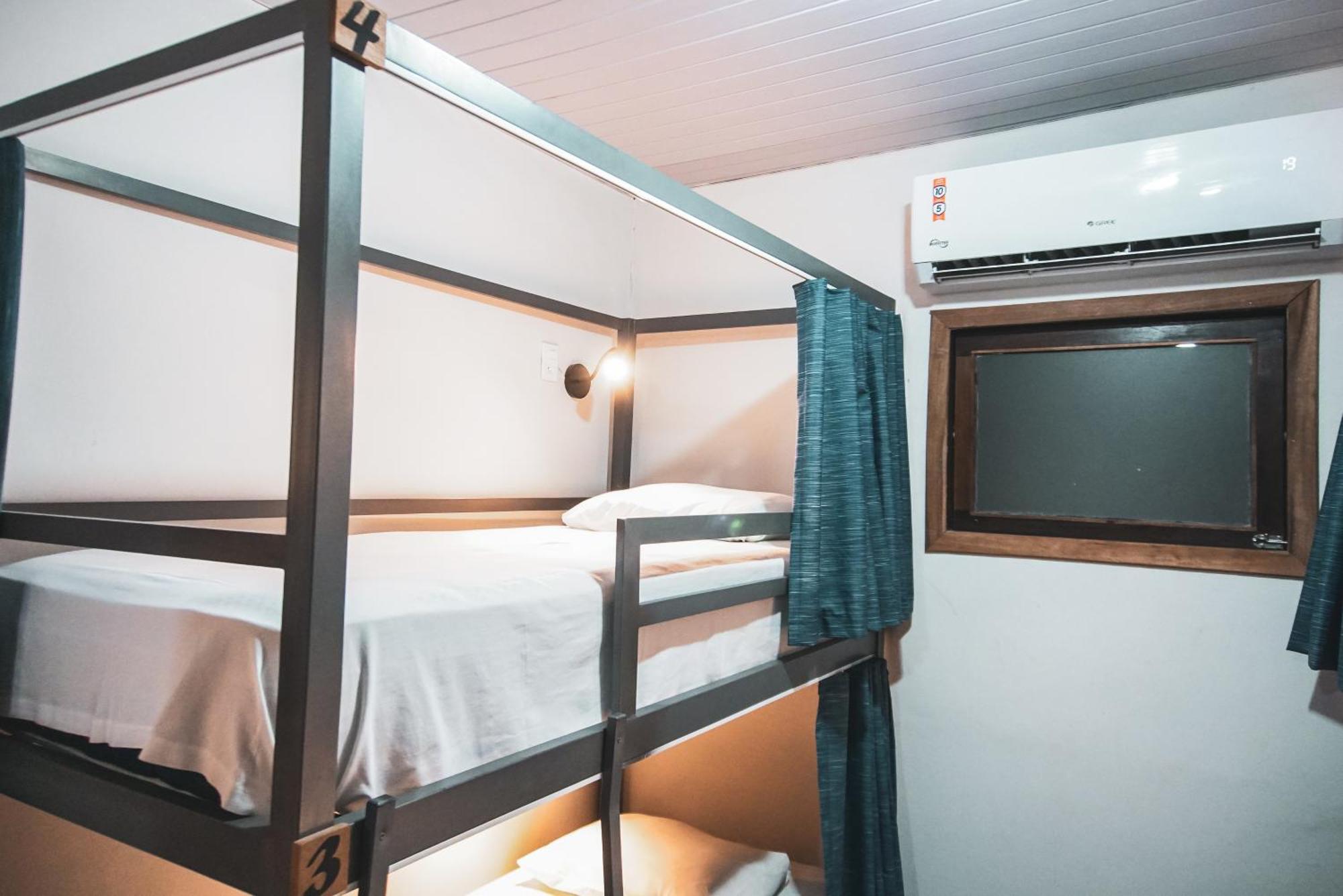 Local Hostel Ново Айрао Екстериор снимка