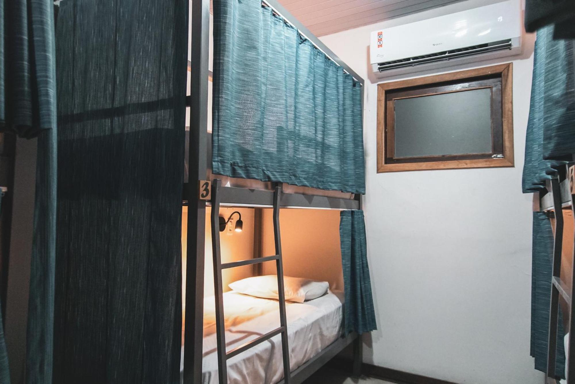 Local Hostel Ново Айрао Екстериор снимка