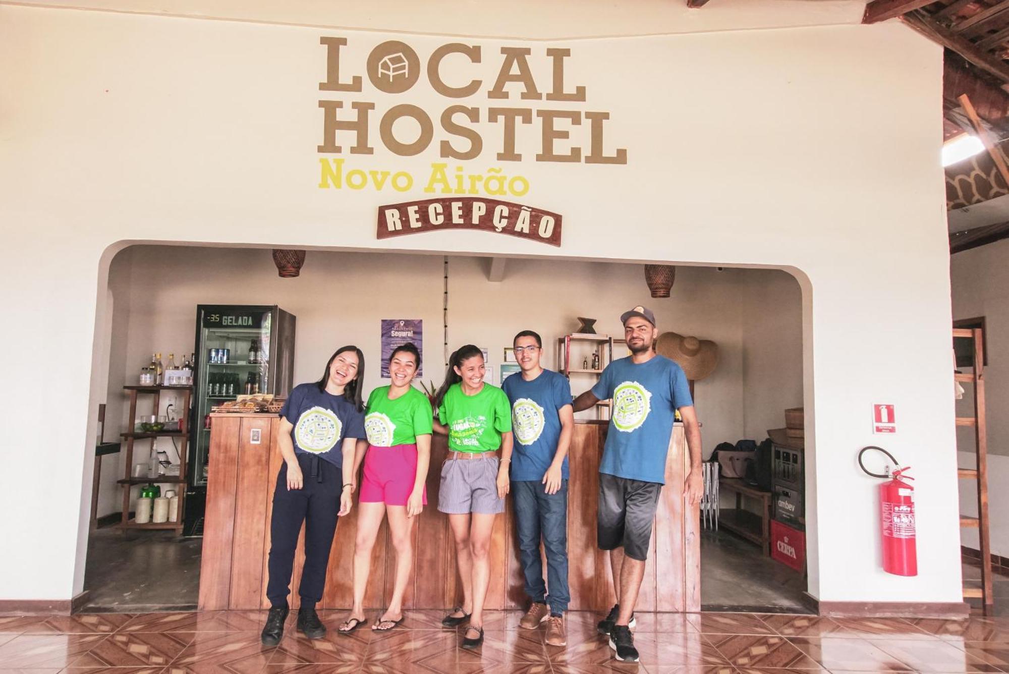 Local Hostel Ново Айрао Екстериор снимка